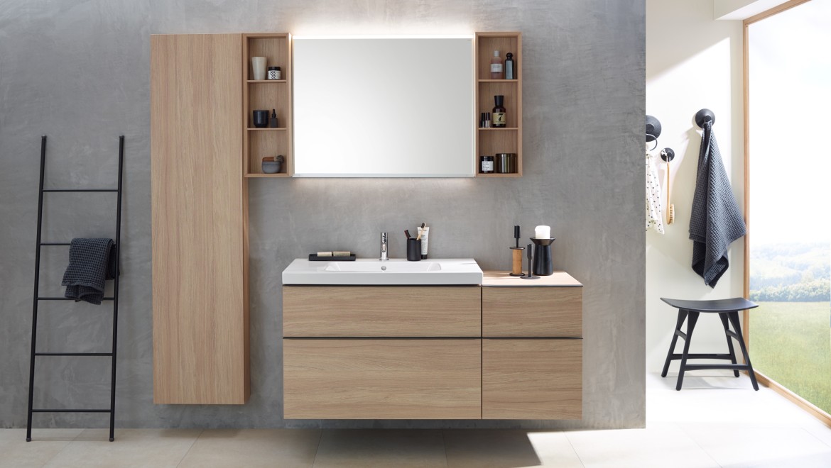 Espace lavabo aménagé avec des meubles de la collection Geberit iCon