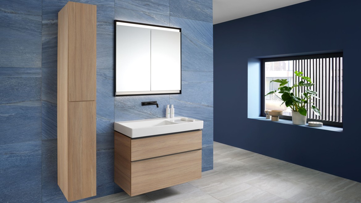 Lavabo Mix & Match Geberit ONE avec meuble sous lavabo Geberit iCon et armoire haute